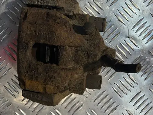 Volvo XC90 Rear brake caliper