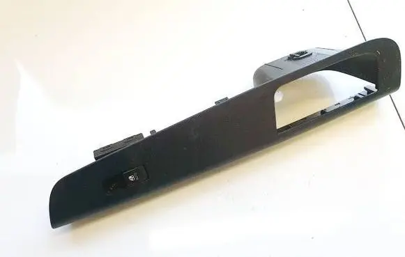 KIA Ceed Electric window control switch 823611H000