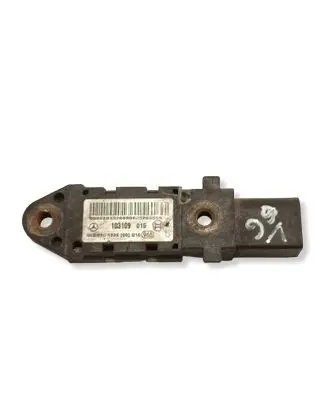 Mercedes-Benz E W211 Airbag deployment crash/impact sensor 0028201326 103109015
