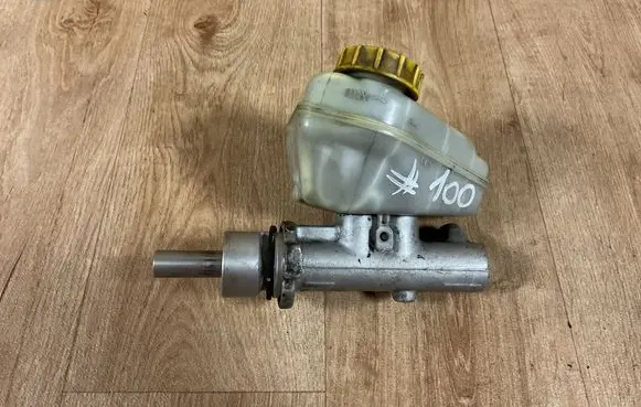 Ford Mondeo Mk III Master brake cylinder 22407779