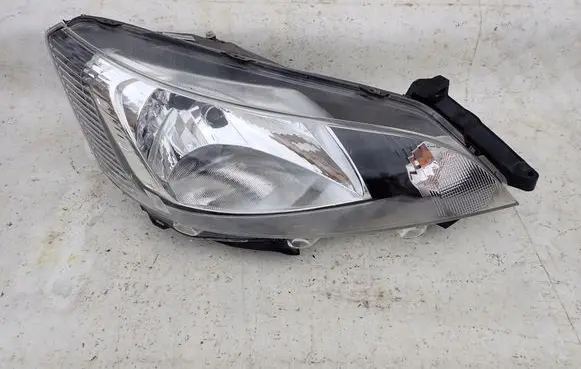 Nissan NV200 Headlight/headlamp