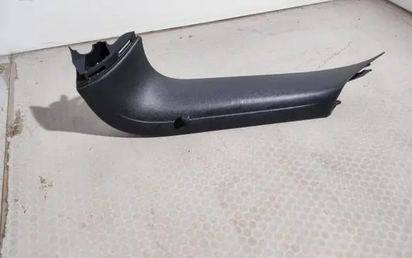 Volkswagen Tiguan Tailgate/trunk side cover trim 5N0867704B