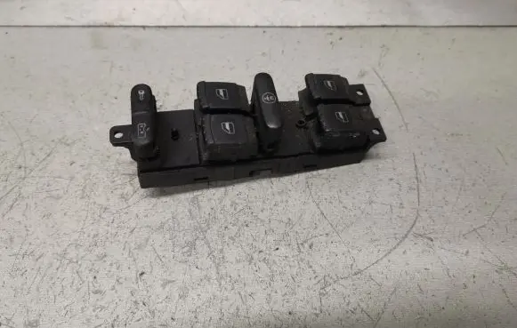 Volkswagen Golf IV Electric window control switch 1J4959857