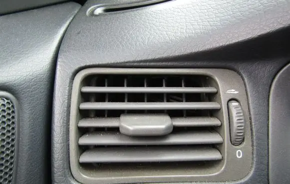 Volvo S80 Dash center air vent grill 