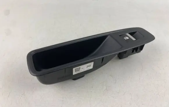 Renault Arkana Electric window control switch D20231JL000