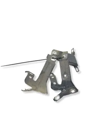 BMW 3 F30 F35 F31 Fender mounting bracket 