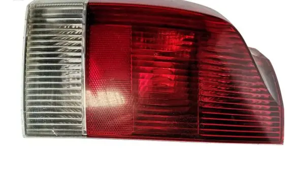 Volvo V70 Rear/tail lights 9154501 9154497