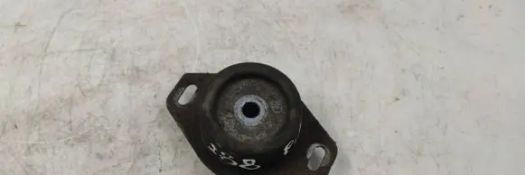Citroen Berlingo Engine mount bracket