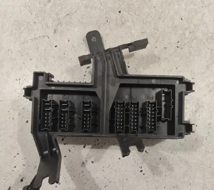 Mercedes-Benz R W251 Fuse module A1645400272
