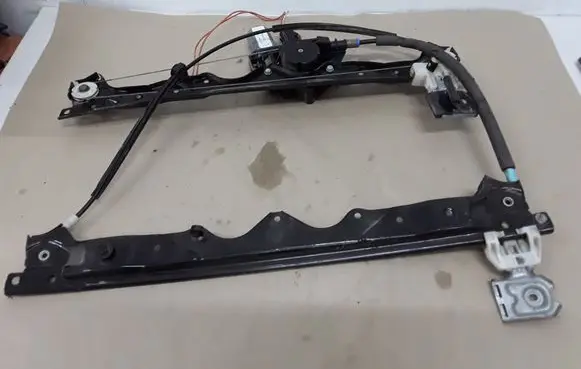 Jeep Grand Cherokee (WK) Front door window regulator with motor 55394227AD
