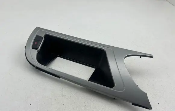 Audi A4 S4 B8 8K Radio/GPS head unit trim 8K1857186F