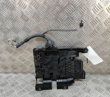Volkswagen Touareg II Fuse box set 7P0971225B 7P0937548F