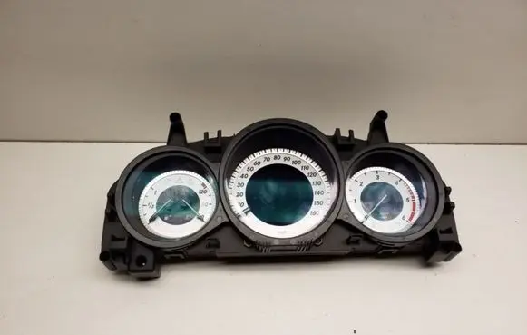 Mercedes-Benz C W204 Speedometer (instrument cluster) A2049004909