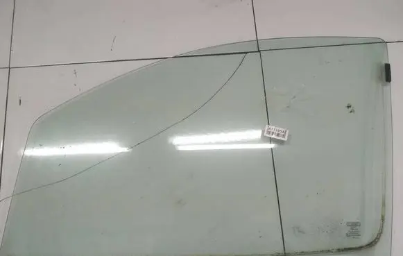 Fiat Fiorino Front door window glass four-door AS2