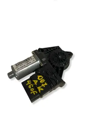 Volkswagen PASSAT B5 Rear door window regulator motor 3B9839751BC 9700105558300 193000000
