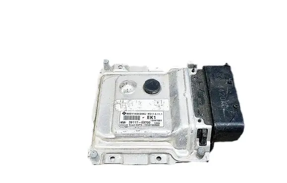 Hyundai i20 (GB IB) Engine control unit/module ECU 39111-03700
