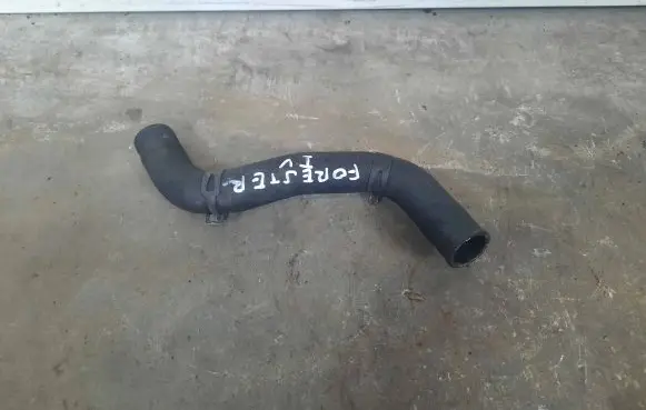 Subaru Forester SJ Engine coolant pipe/hose
