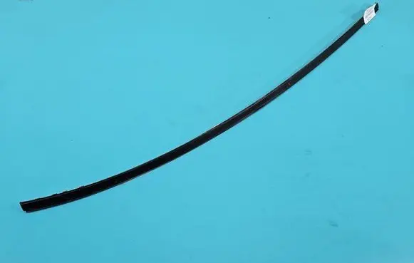 Roof trim bar molding cover