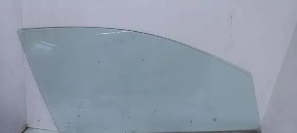 Honda Jazz Front door window glass four-door