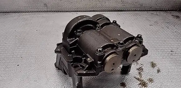 Ford S-MAX Oil pump balance shaft 8E5G6K360AA