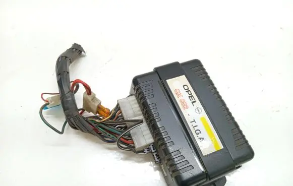 Opel Astra G Door central lock control unit/module QX002