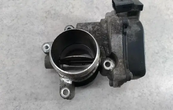 Skoda Fabia Mk2 (5J) Throttle body valve 03L128063Q