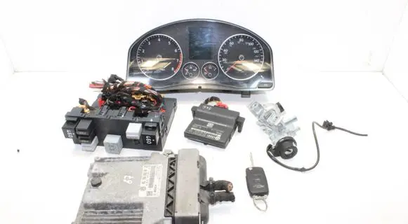 Volkswagen Scirocco Engine ECU kit and lock set 06J906026AR 0261201951