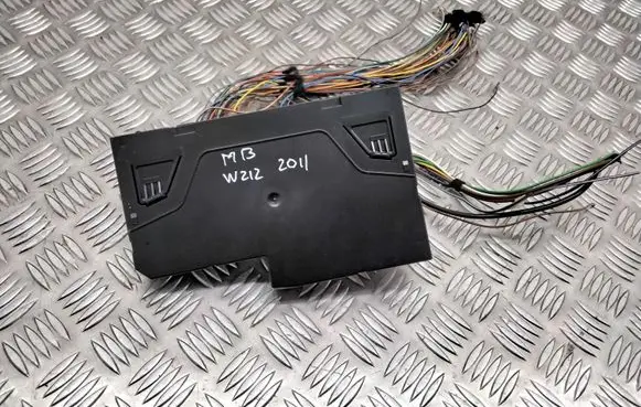 Mercedes-Benz E W212 Fuse module 5DK01102340 2129060805