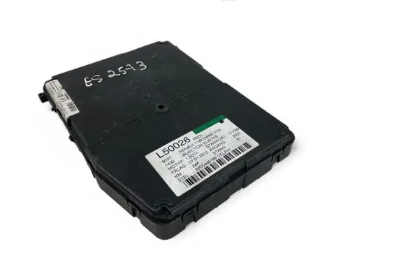 Renault Megane II Central body control module 8200525383