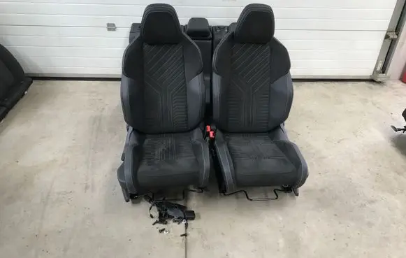 Peugeot 3008 III Seat set 