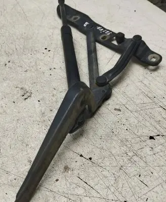 Tailgate strut