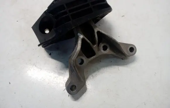 Opel Mokka B Engine mount vacuum valve 243444