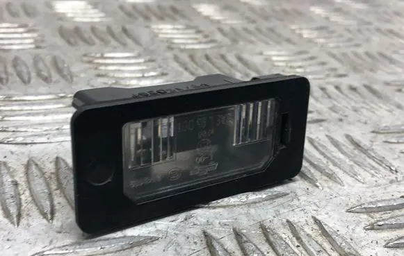 BMW 5 E60 E61 Number plate light 83150207