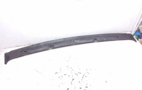 Renault Trafic I Wiper trim