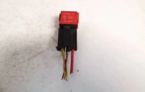 Renault Scenic II - Grand scenic II Other relay 8200253922 20240040