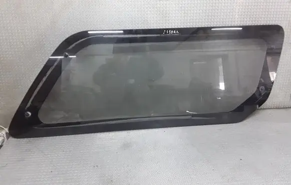 Nissan Navara D22 Rear side window