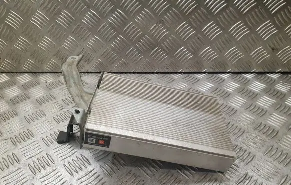 Toyota Prius (NHW20) Sound amplifier 862800W240