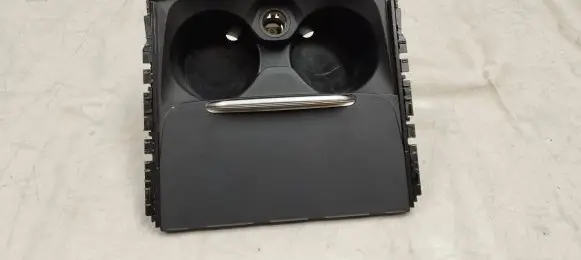 Cup holder front