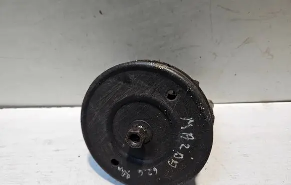 Mazda 626 Power steering pump GJ2532600C