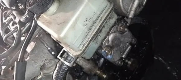 Mazda 6 Power steering pump