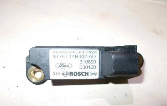 Ford Focus Airbag deployment crash/impact sensor 98ag14b342ad 310899