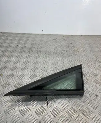 Seat Ibiza IV (6J,6P) Front triangle window/glass 6J0845411