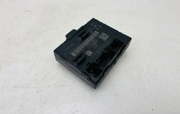 Skoda Superb B8 (3V) Door control unit/module 5Q0959395E 5Q0959395B