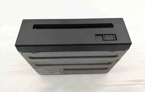 Toyota Auris E180 CD/DVD changer 8684147051