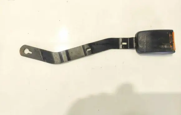 Volkswagen PASSAT B3 Front seatbelt buckle 357857755b