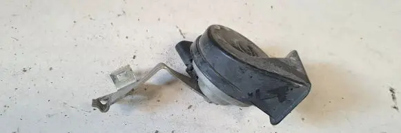 Volkswagen PASSAT B8 Horn signal 3G0951182A