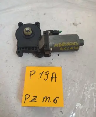 Mercedes-Benz A W168 Rear door window regulator motor 0130821572