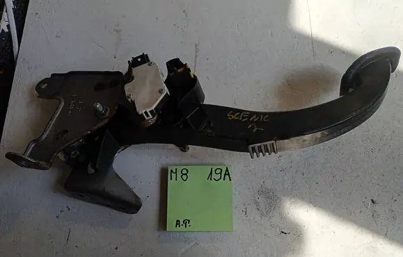 Renault Scenic II - Grand scenic II Brake pedal 1212123