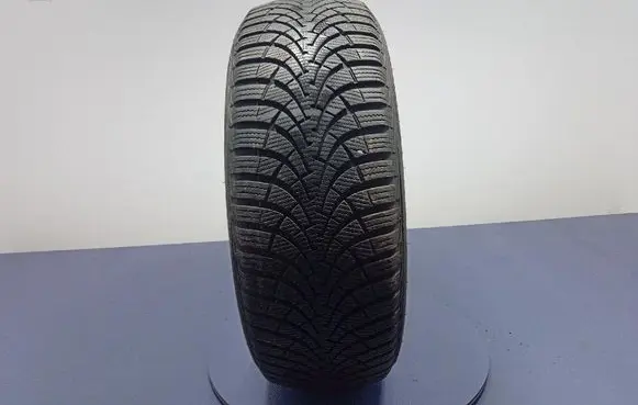 Skoda Octavia Mk2 (1Z) R17 winter tire 5452000816344