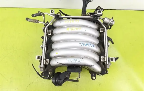 Audi A6 S6 C5 4B Intake manifold 078133151AK